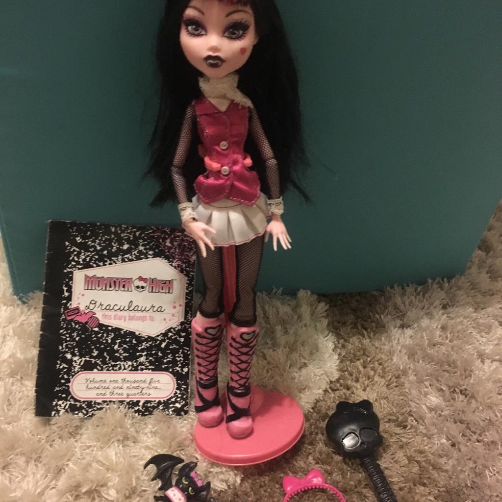 monster high original wave 1 draculaura doll in TW9 Thames für £ 5,99 ...