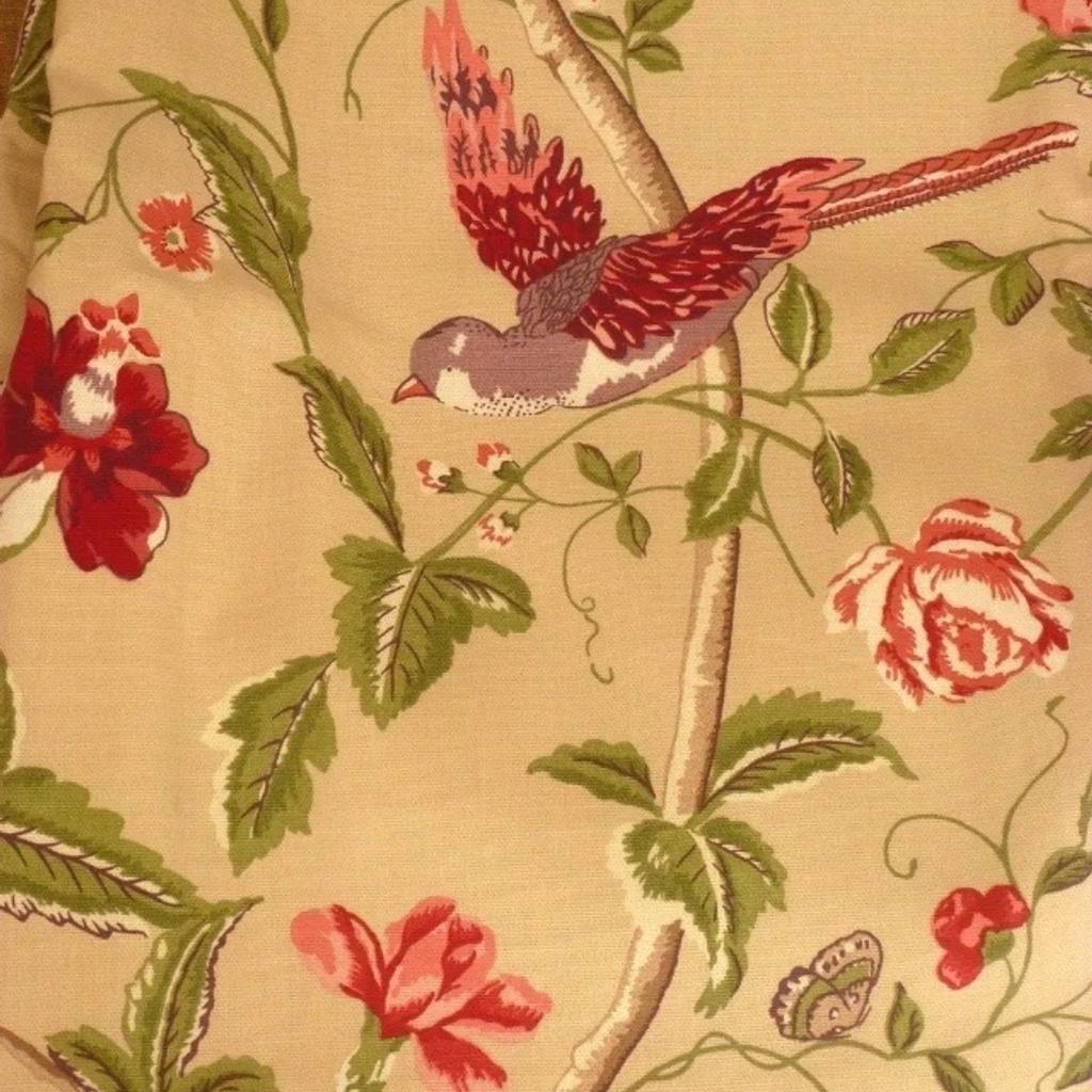 Laura Ashley birds of paradise curtains in PE8 Northamptonshire für £