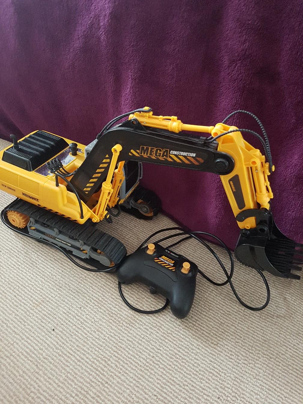 Remote control digger in CV10 Nuneaton and Bedworth für 10,00 £ zum