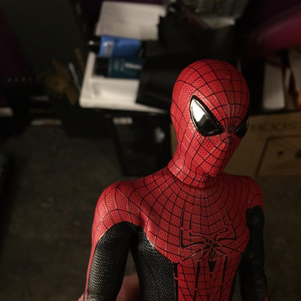 Unique Alex ross Hot toys amazing Spiderman in 415 22 Göteborg for €180 ...