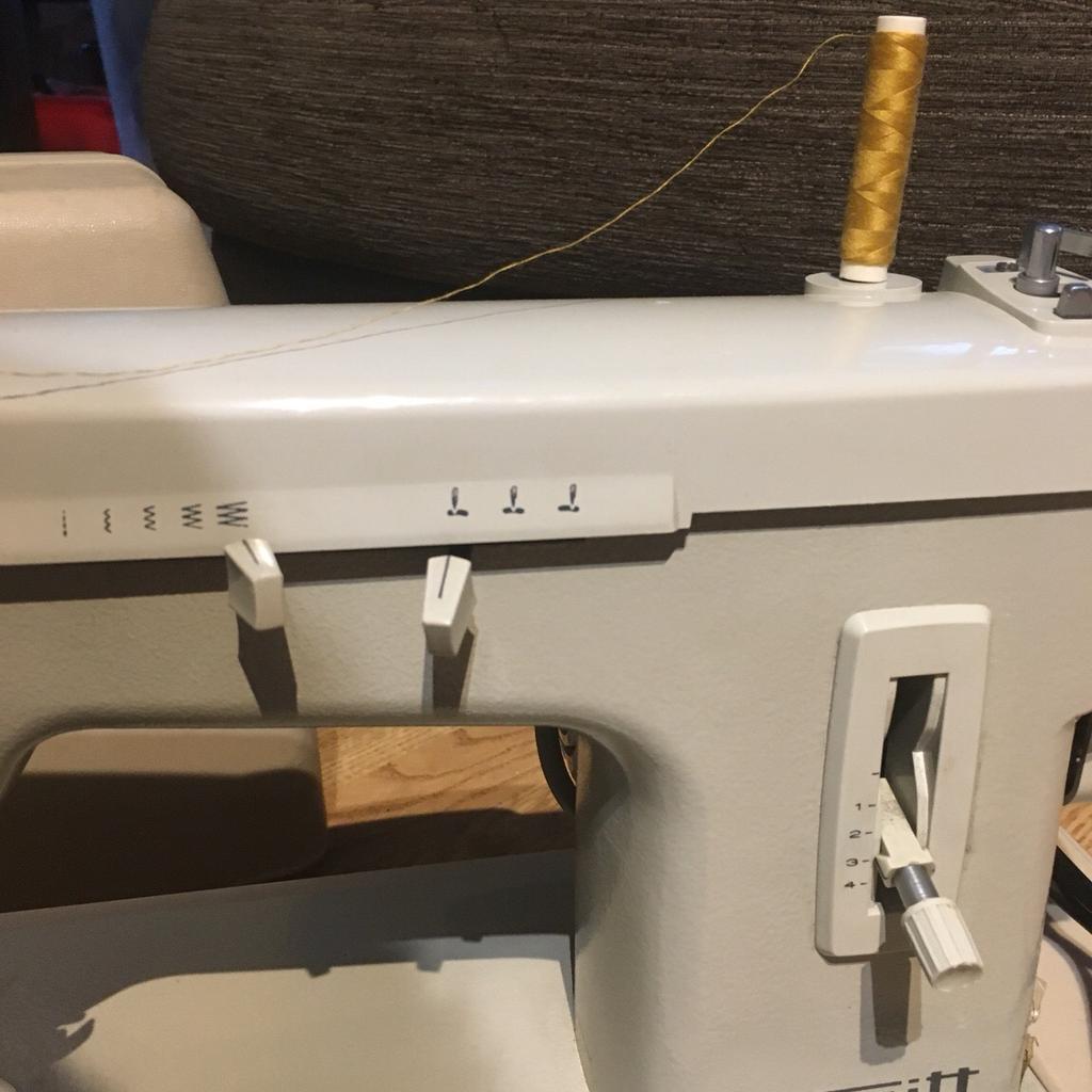 Semiindustrial sewing machine in OL15 Rochdale für 55,00 £ zum Verkauf