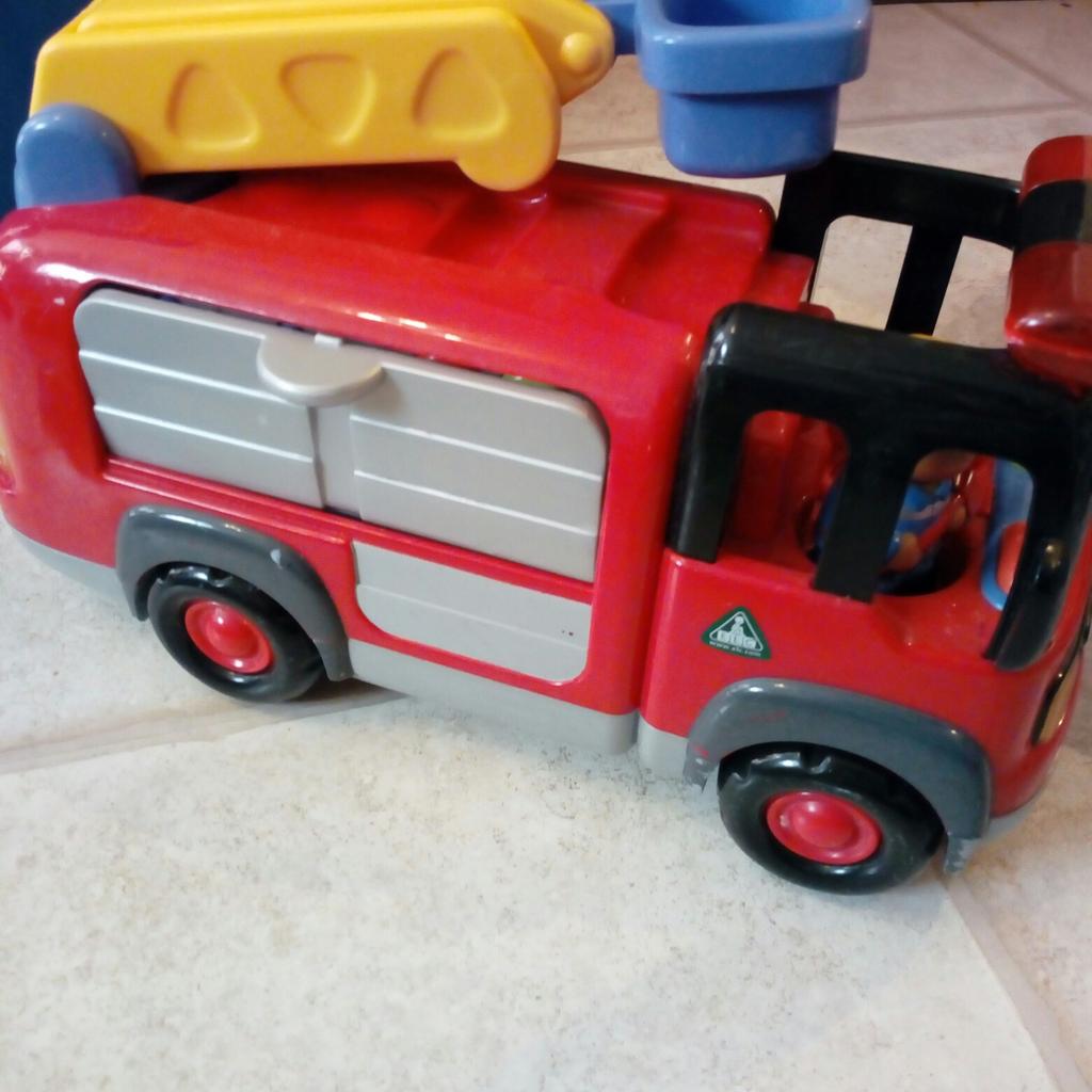 ELC Fire Engine with sounds in Hawarden für £ 4,00 zum Verkauf | Shpock AT