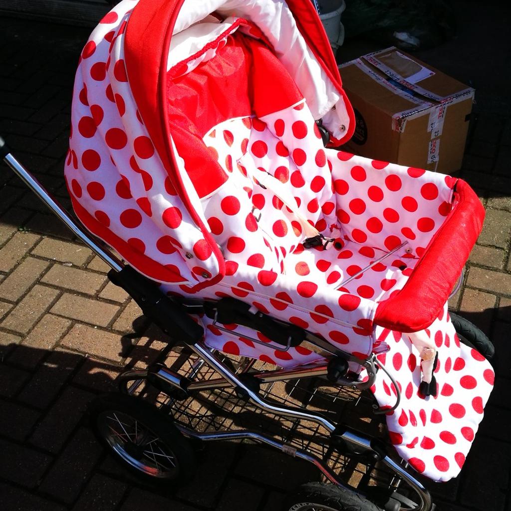 Leebruss 3 in 1 Multi Travel System Pram in B19 Birmingham for
