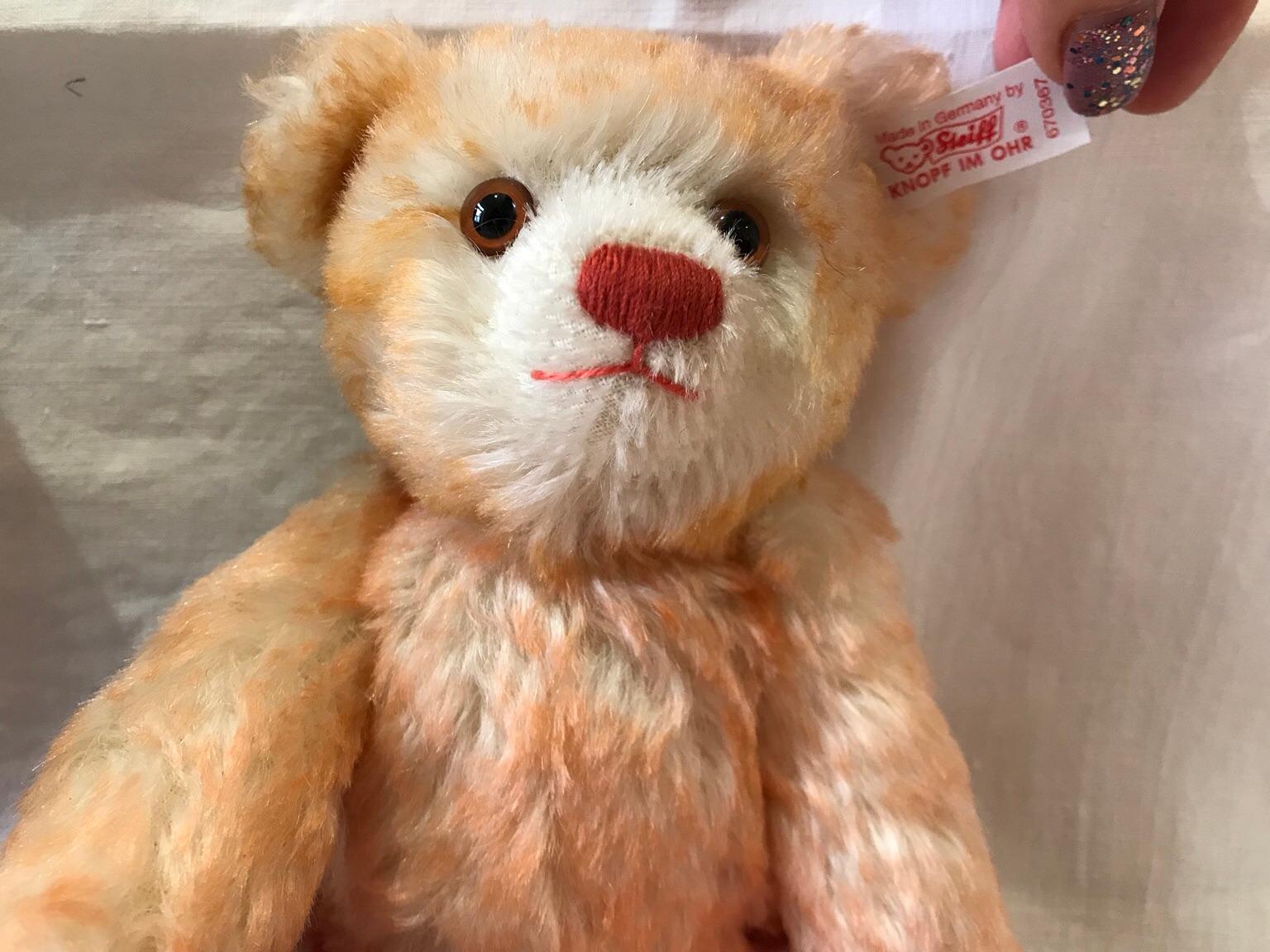 Steiff contemporain, Hello 2000-goodbye 1999, 2 ours : un bleu et un orange