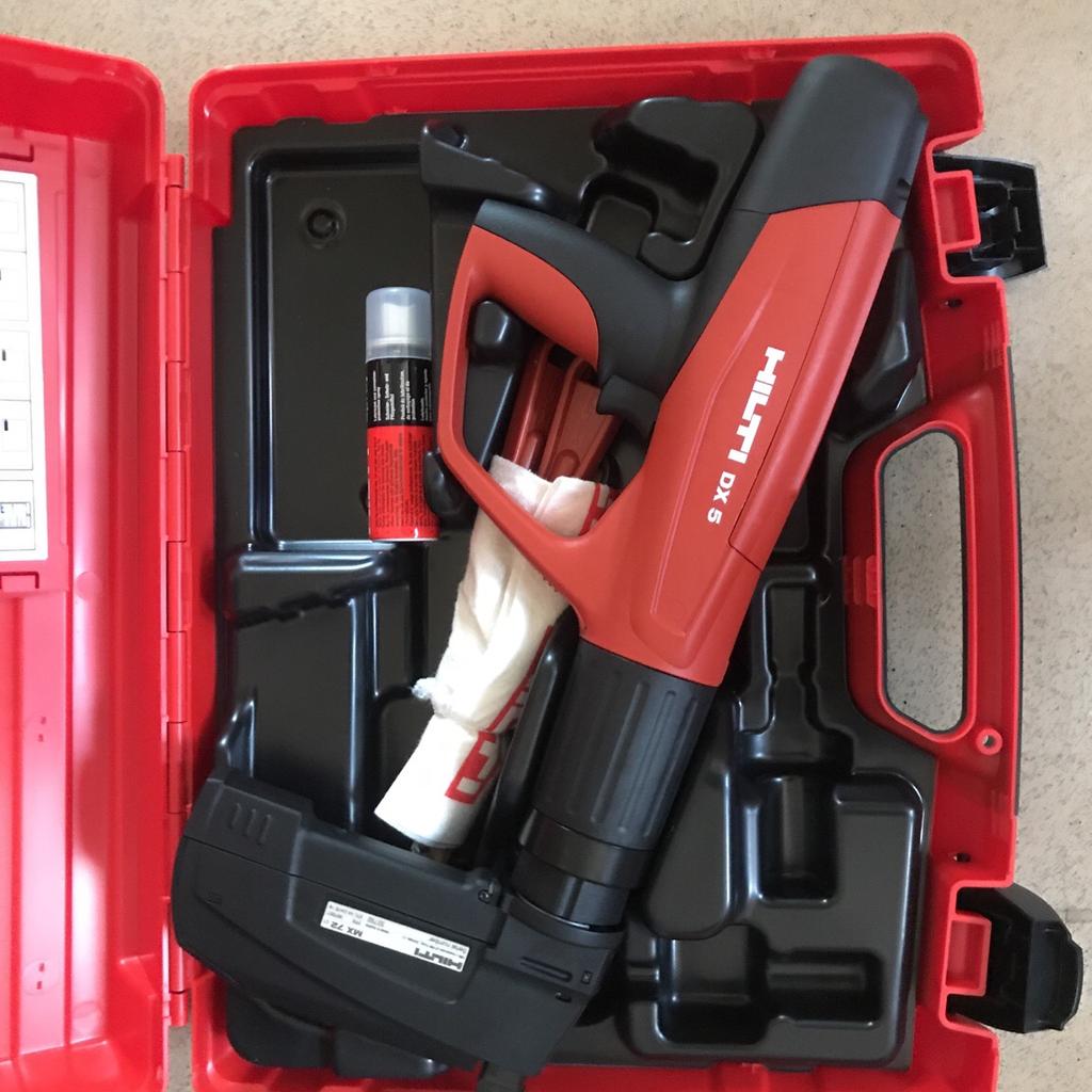 the-new-hilti-dx5-powder-actuated-nail-gun-in-n22-london-f-r-350-00