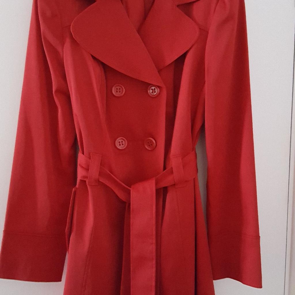 Ladies petite Red Raincoat in SP10 Valley for 14.00 for sale