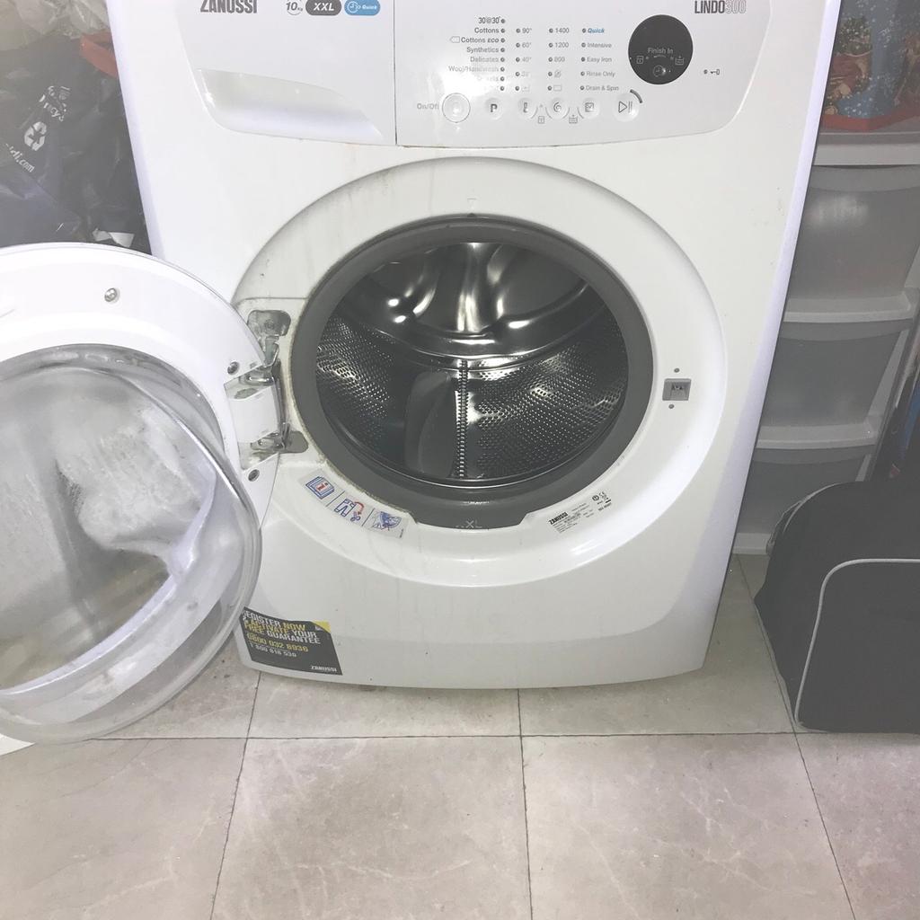 ZANUSSI lindo 300 10kg washing machine!! in PE26 Bury for £150.00 for