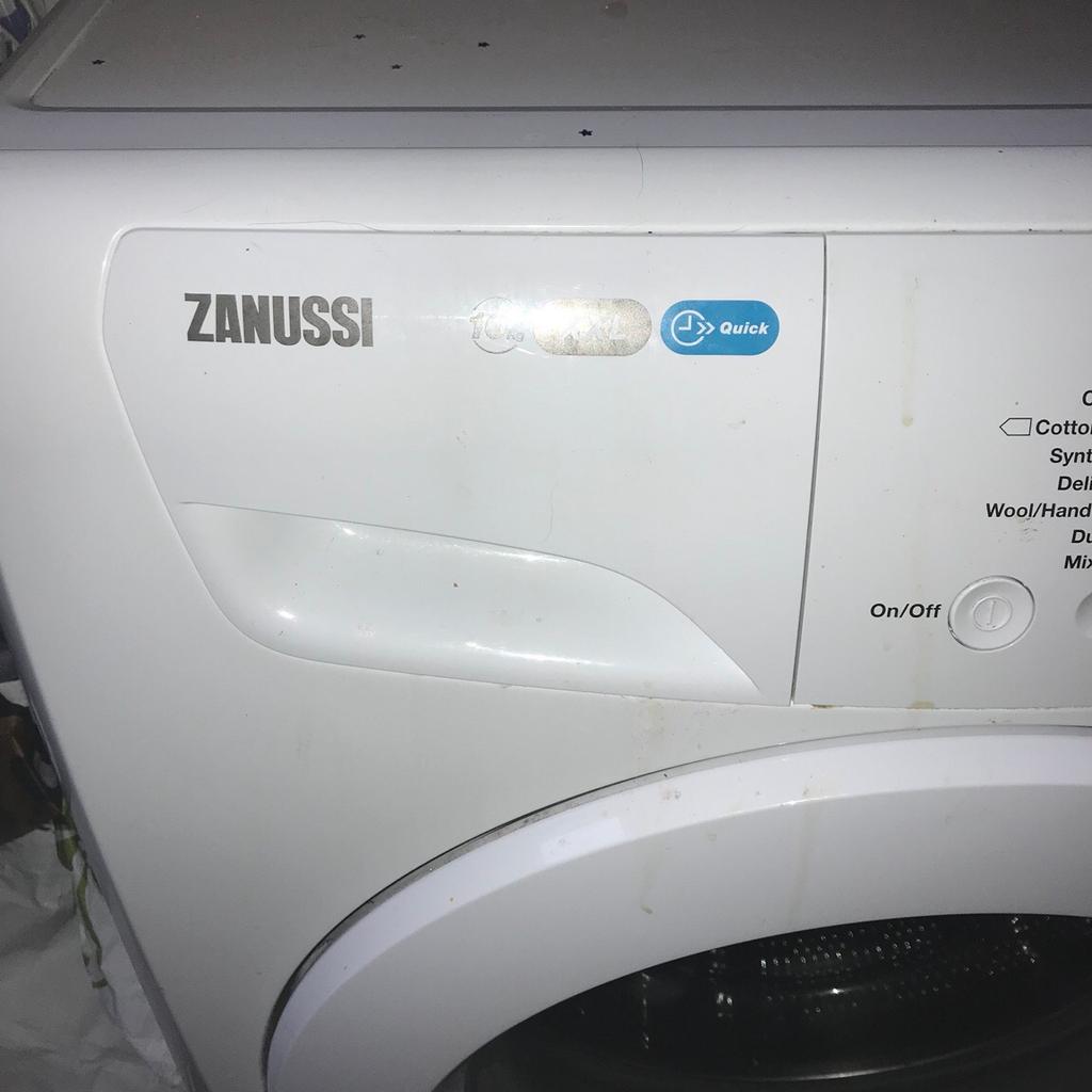 ZANUSSI lindo 300 10kg washing machine!! in PE26 Bury for £150.00 for