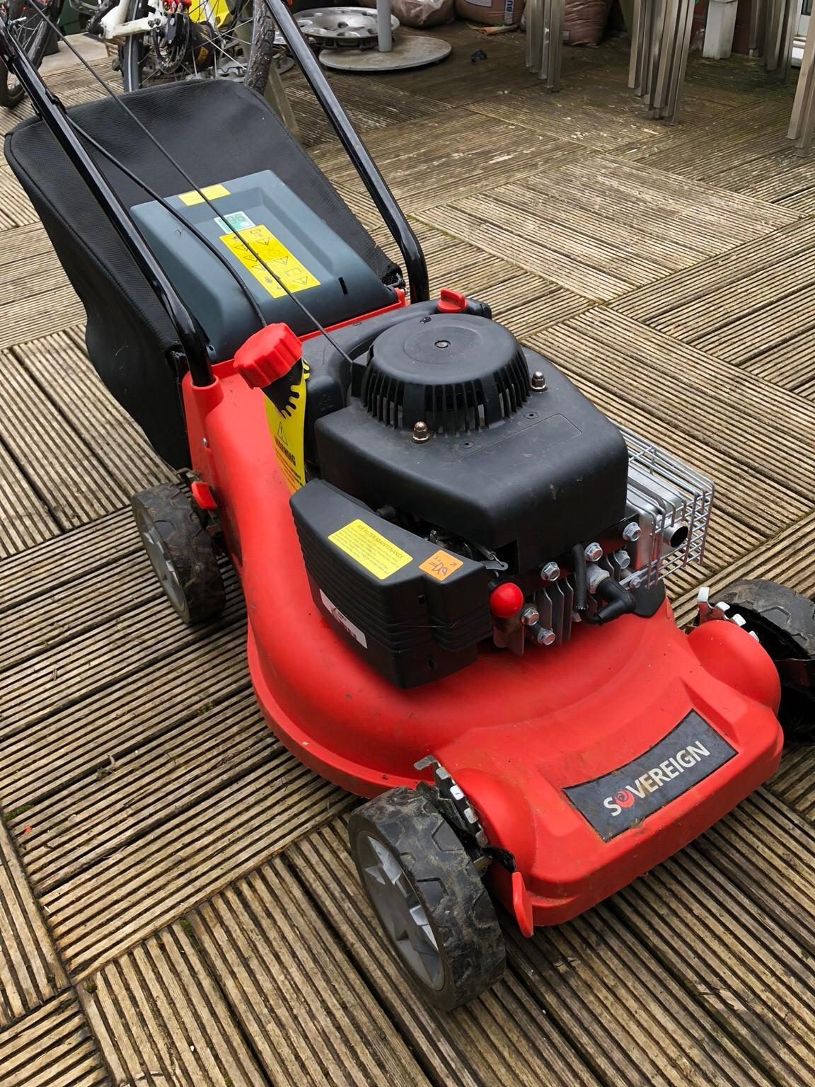 Sovereign XSS40A petrol lawn mower lawnmower in B63 Dudley for 80.00 for sale Shpock
