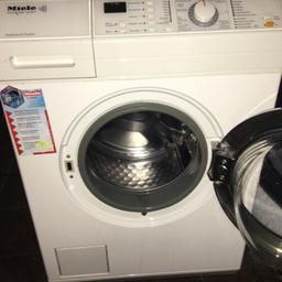 Verkaufe eine funktionsfähige Miele Waschmaschine.
Die Stoßdämpfer müssten erneuert werden (Diese bekommt man bereits schon für €12 im Internet und sind leicht zu montieren, habe leider keine Zeit dazu, sonst hätte ich dies selber gemacht) Das Waschen wird dadurch nicht beeinträchtigt. Sie wäscht einwandfrei.

Da es sich um ein Privatverkauf handelt, ist eine Gewährleistung und Umtausch ausgeschlossen!