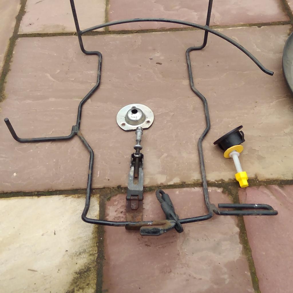 Zafira spare wheel cage in BS37