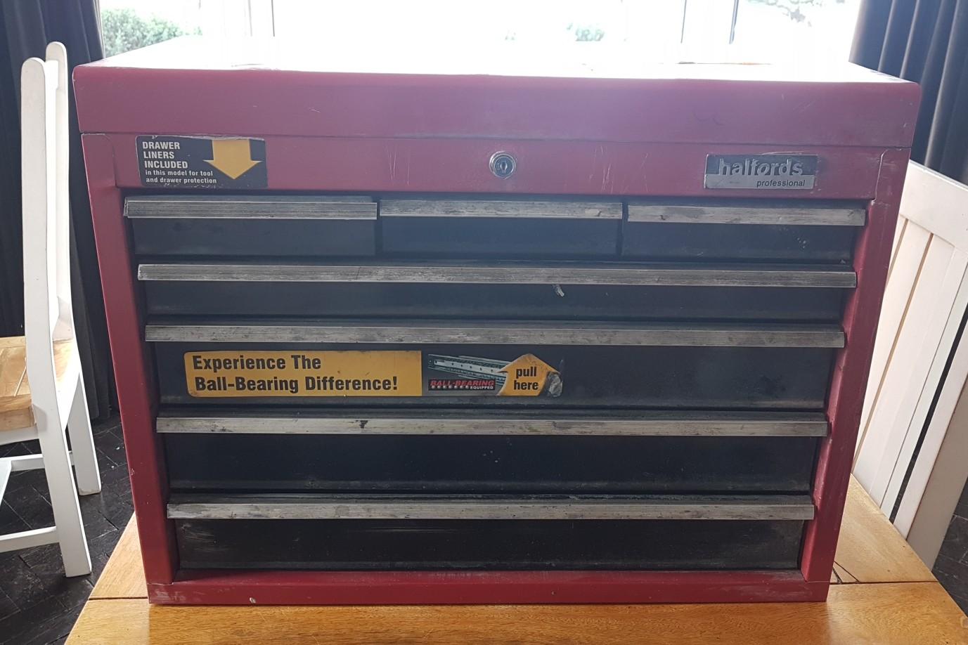 Halfords Professional Tool Cabinet In Ch Wirral F R Zum