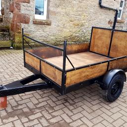 6x4 trailer

New marine ply fitted so good for many of years

Just had all the frame rubbed down to bare metal then stone chipped and 're painted in satin black

Nice solid trailer and it's nice a light to move around

Tyres got lots of tread

Kirkby Stephen - Cumbria