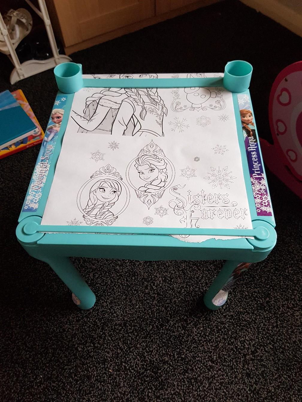 Frozen colouring table in WV11 Wolverhampton für 5,00 £ zum Verkauf | Shpock DE