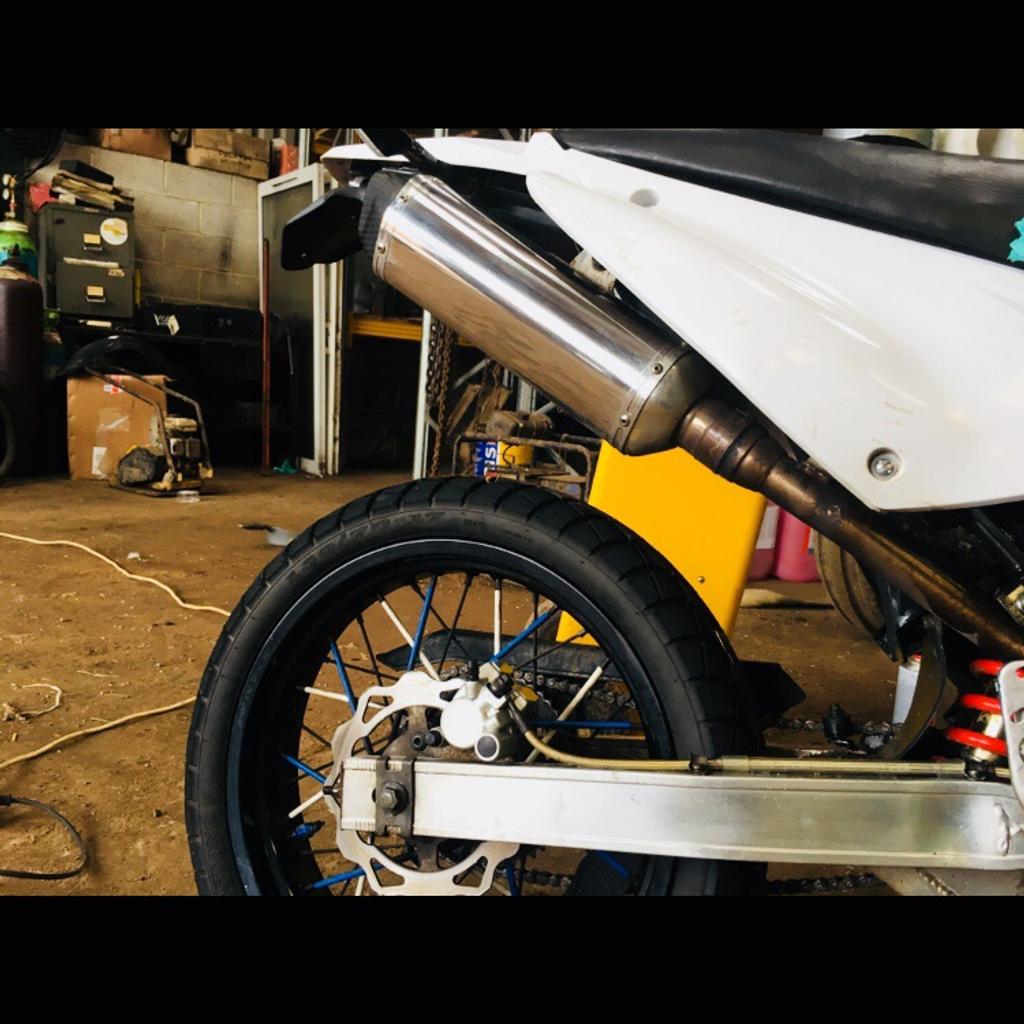 r15 new model pic