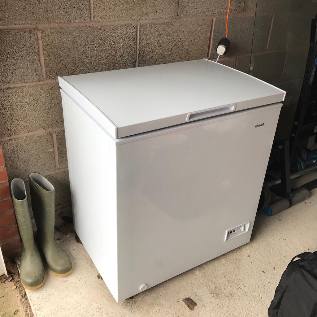 Swan SR4160W 142 Litre Chest Freezer in Stretton for £50.00 for sale ...