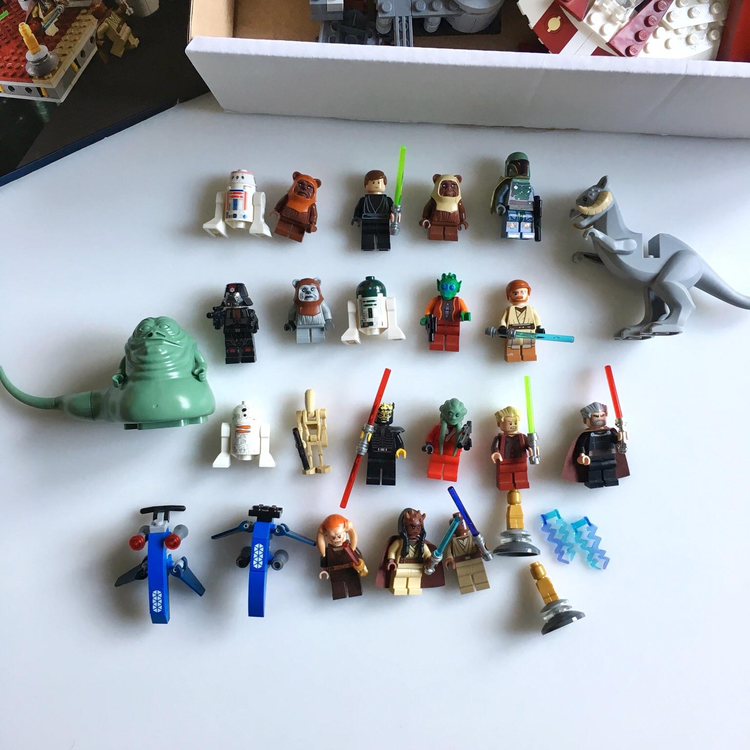 LEGO STAR WARS 21 seltene Figuren + Set 9526 in