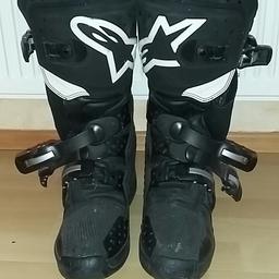 verkaufe gebrauchte Motocross Enduro Stiefel von Alpinestars
guter Zustand, normale Gebrauchsspuren
Größe US: 9