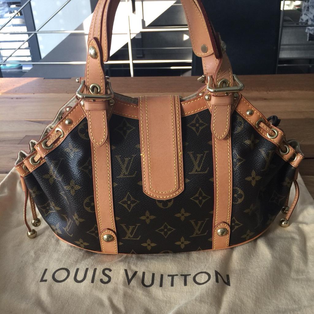 Louis Vuitton Tasche Theda Original in 71720 Oberstenfeld für 790,00 € zum  Verkauf