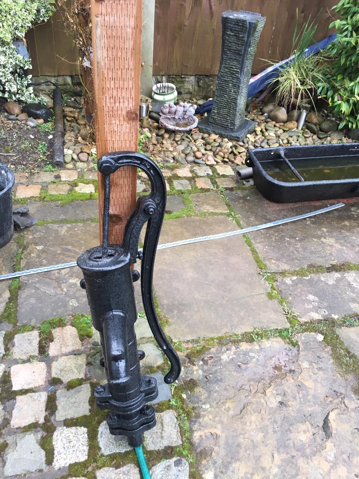 Old cast iron pump in PR9 Sefton für 40,00 £ zum Verkauf Shpock DE