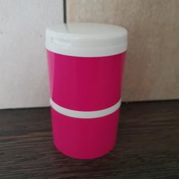 Verkaufe Salz und Pfeffer streuer neu und unbenutzt in der Farbe pink