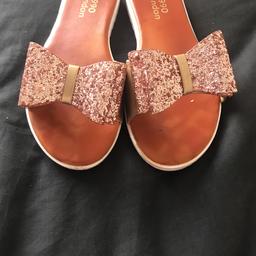 Worn once! 
Size 37 which is a UK 4. 
So comfortable, look so pretty for the summer!