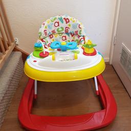 In very good condition
Easy to take seat off and wash
Toy section can come off
