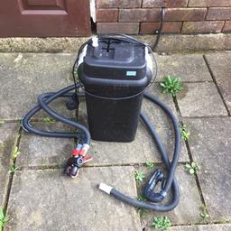 Fluval 406 fish tank filter/ pump
Comes with the pipes needed to set up, in good working condition 
Collection from E3 area