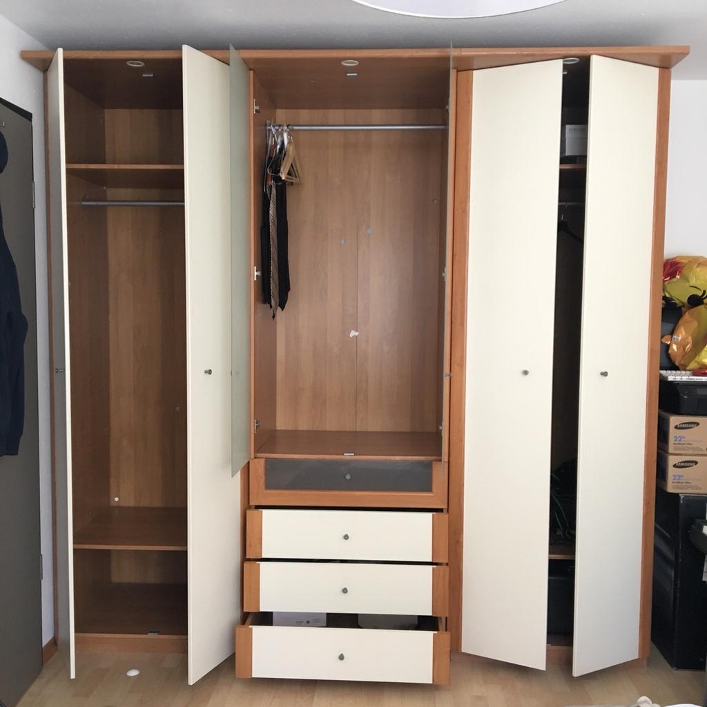 IKEA Pax Kleiderschrank Buche in 70327 Stuttgart für 380,00 € zum Verkauf