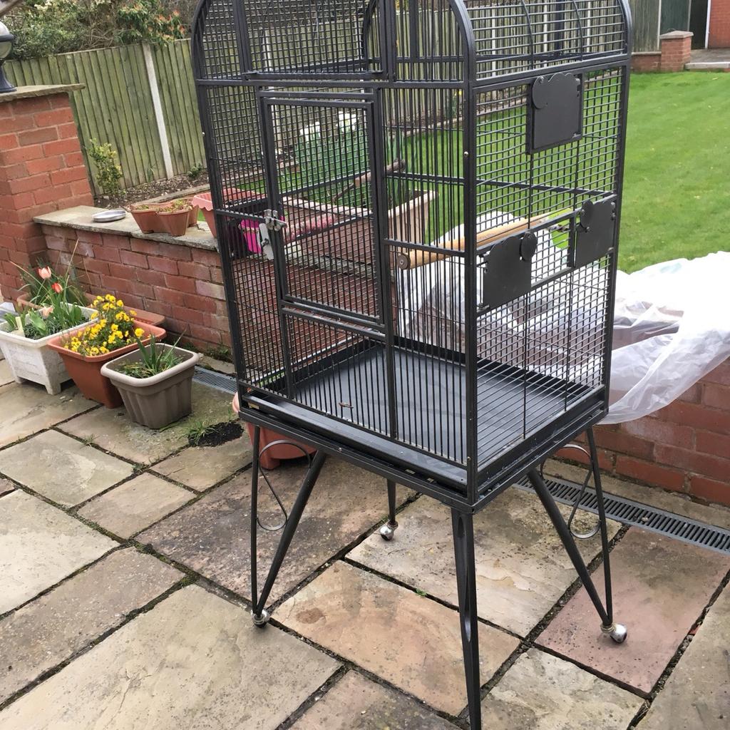Parrot/bird cage in B28 Birmingham for £75.00 for sale Shpock