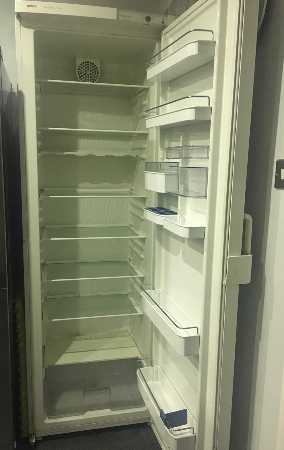 Bosch economic cooler fridge in Furzton for free for sale Shpock