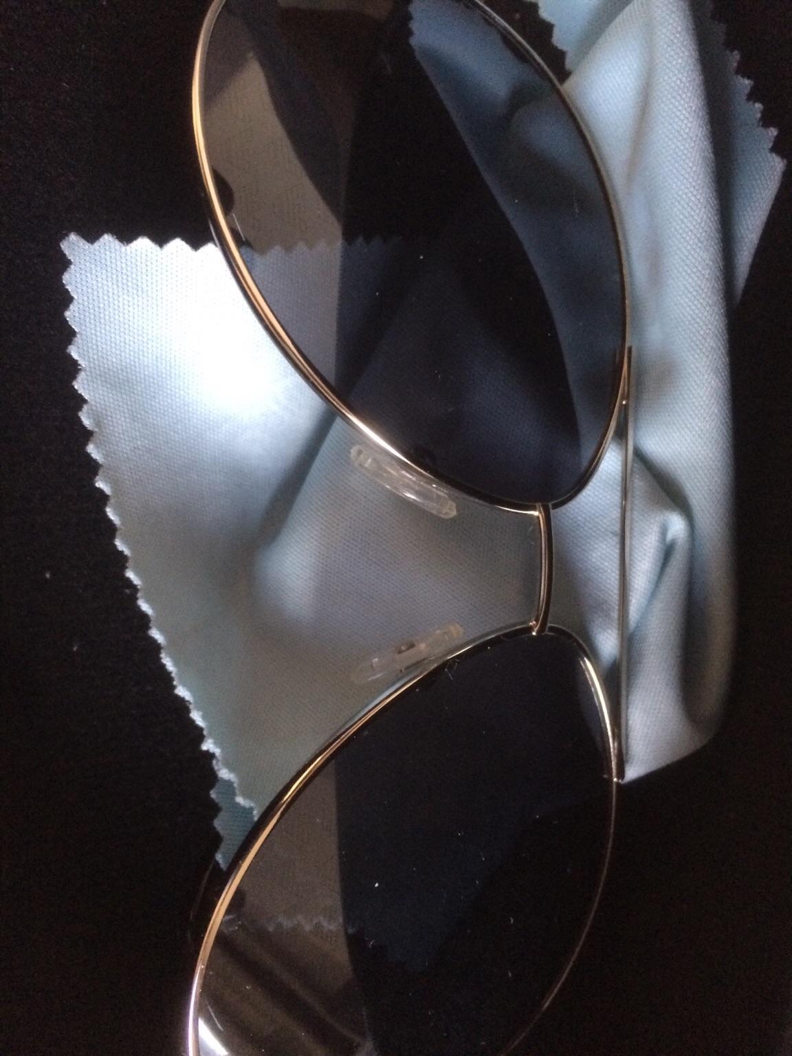 Armani Sunglasses in TS4 Middlesbrough für 15,00 £ zum Verkauf