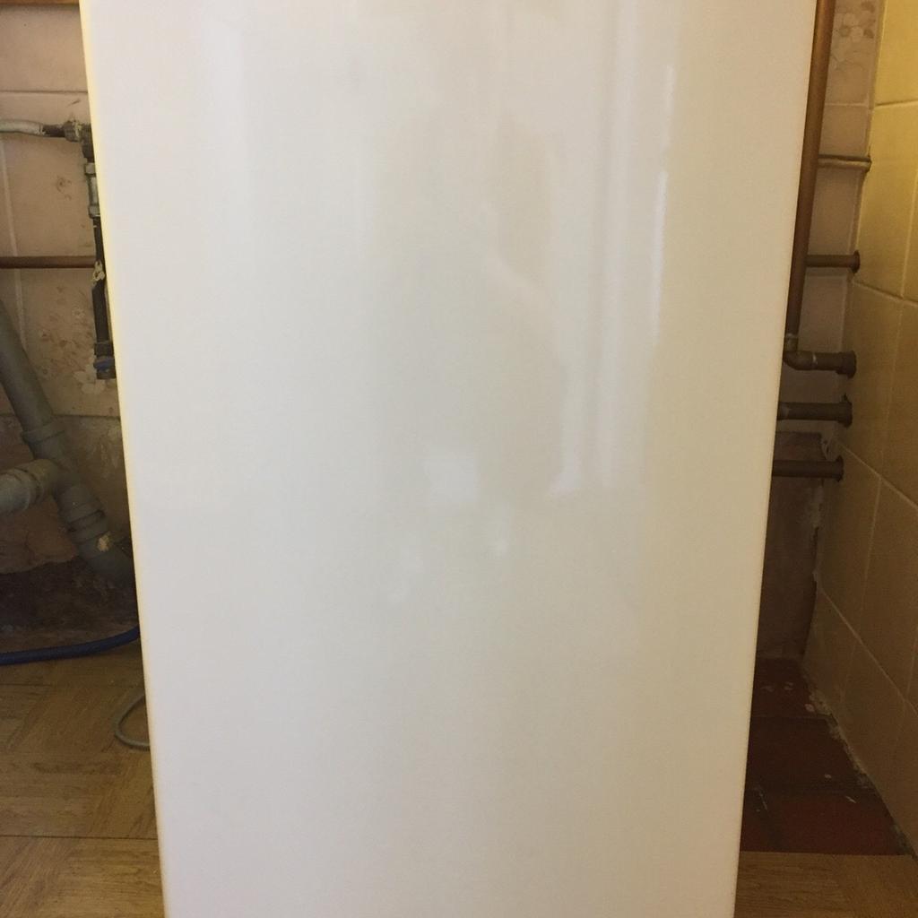 Tesco mini fridge with ice box in CV6 Coventry für £ 50,00 zum Verkauf