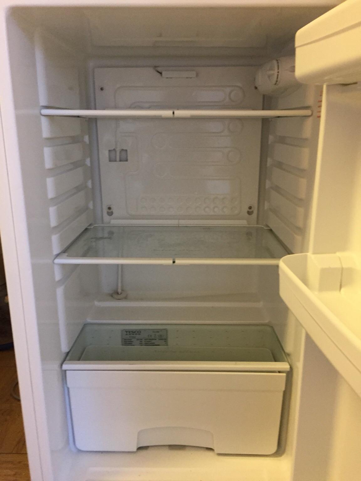 Tesco mini fridge with ice box in CV6 Coventry für £ 50,00 zum Verkauf