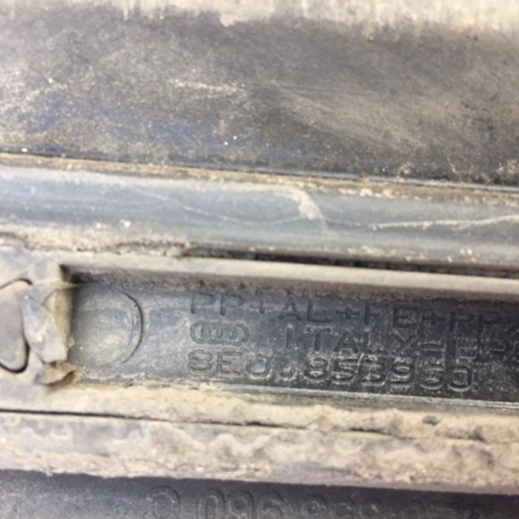 Audi A4 S-Line Türleisten in 4070 Fraham for €150.00 for sale | Shpock