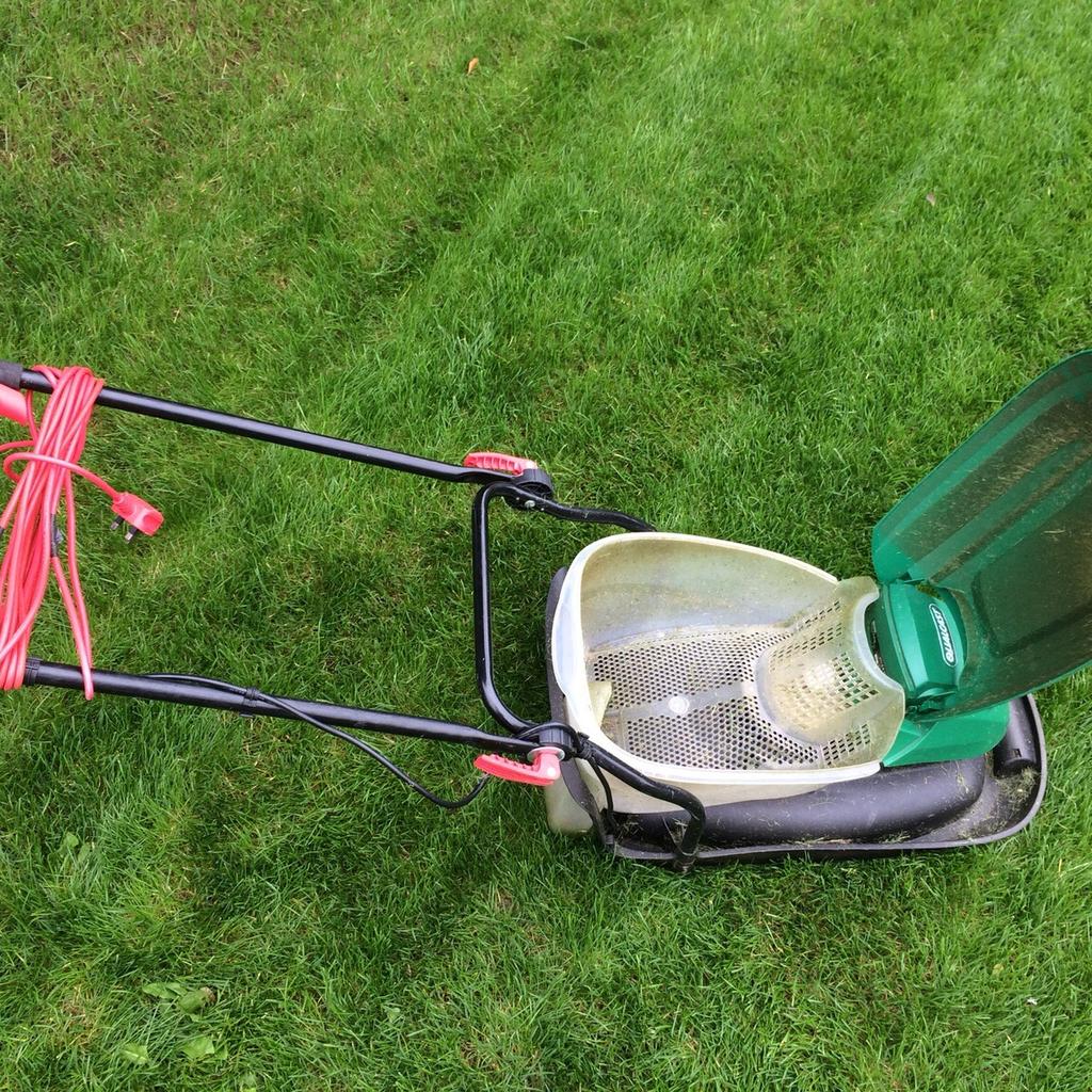 Qualcast hover lawn mower 33cm 1500w in London Borough of Harrow for £