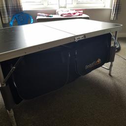 Regatta camping table
Height adjustable. 
Great condition
With storage bag etc
£30