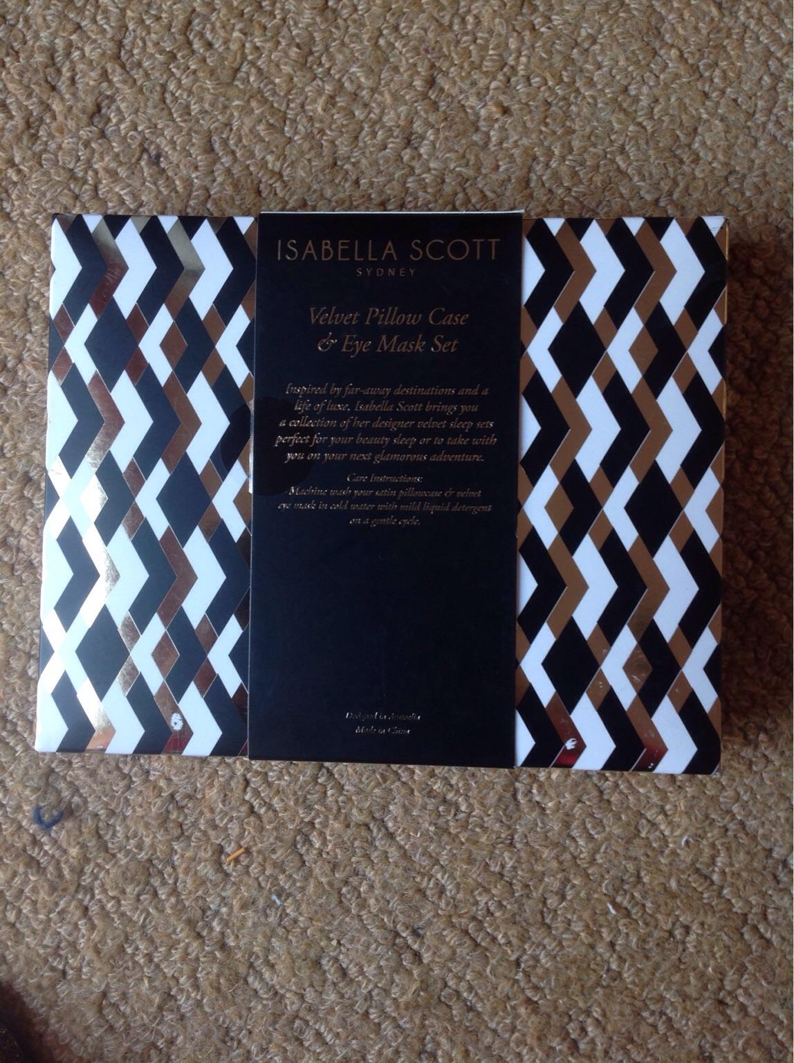 Isabelle Scott Pillow case eye mask set New in WS6 Staffordshire