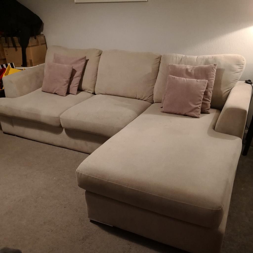 DFS Freya 4 Seater Chaise Corner Sofa in KT19 Ewell for £150.00 for