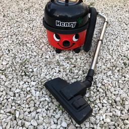 Henry hoover like new. One bag with it