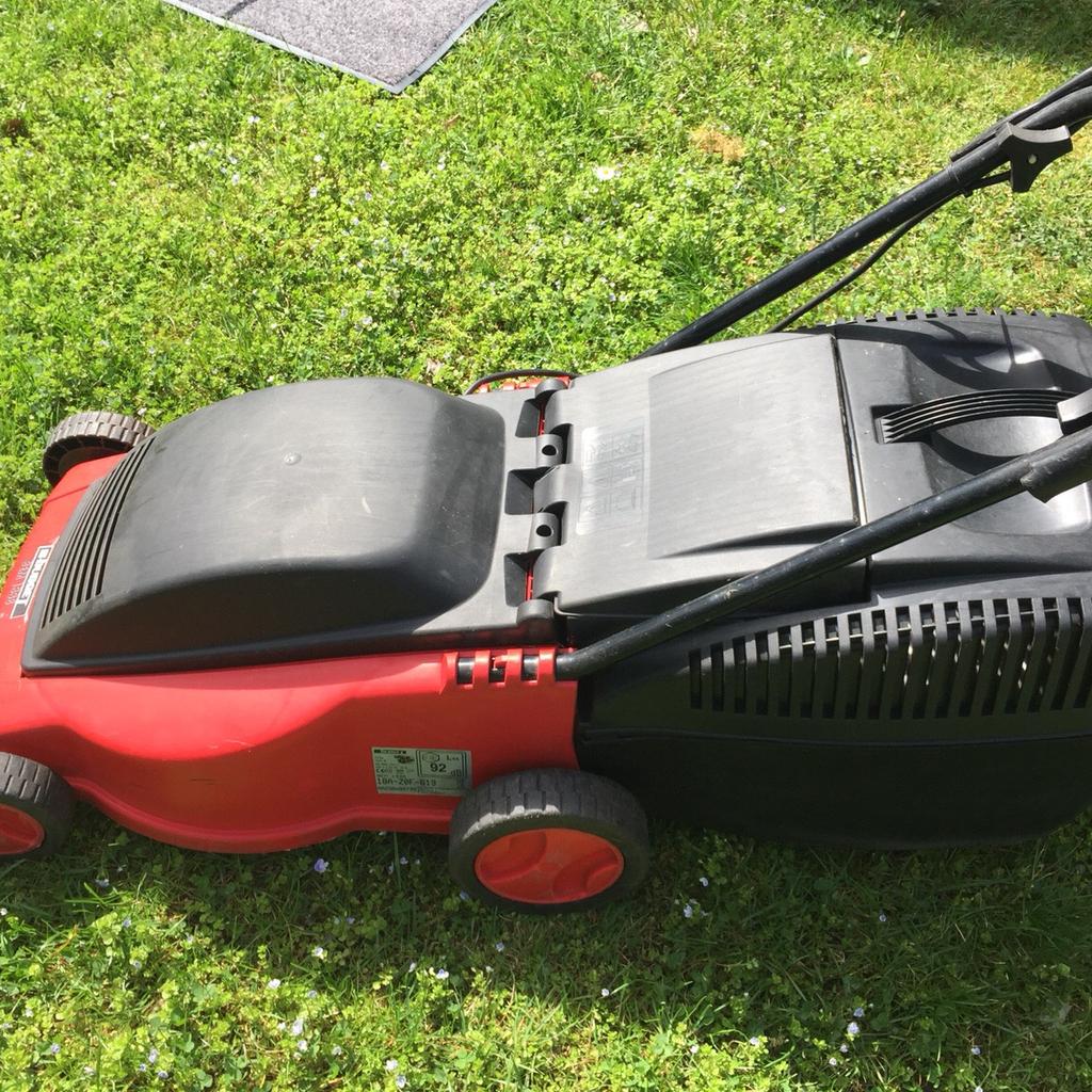 Elektro Rasenmäher Budget BEM 1338 mit 1300 W in 81735 München für 20