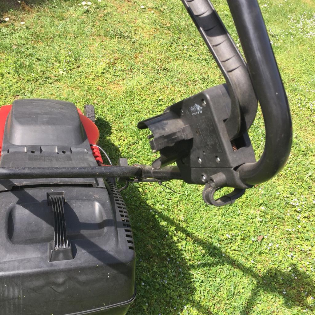 Elektro Rasenmäher Budget BEM 1338 mit 1300 W in 81735 München für 20