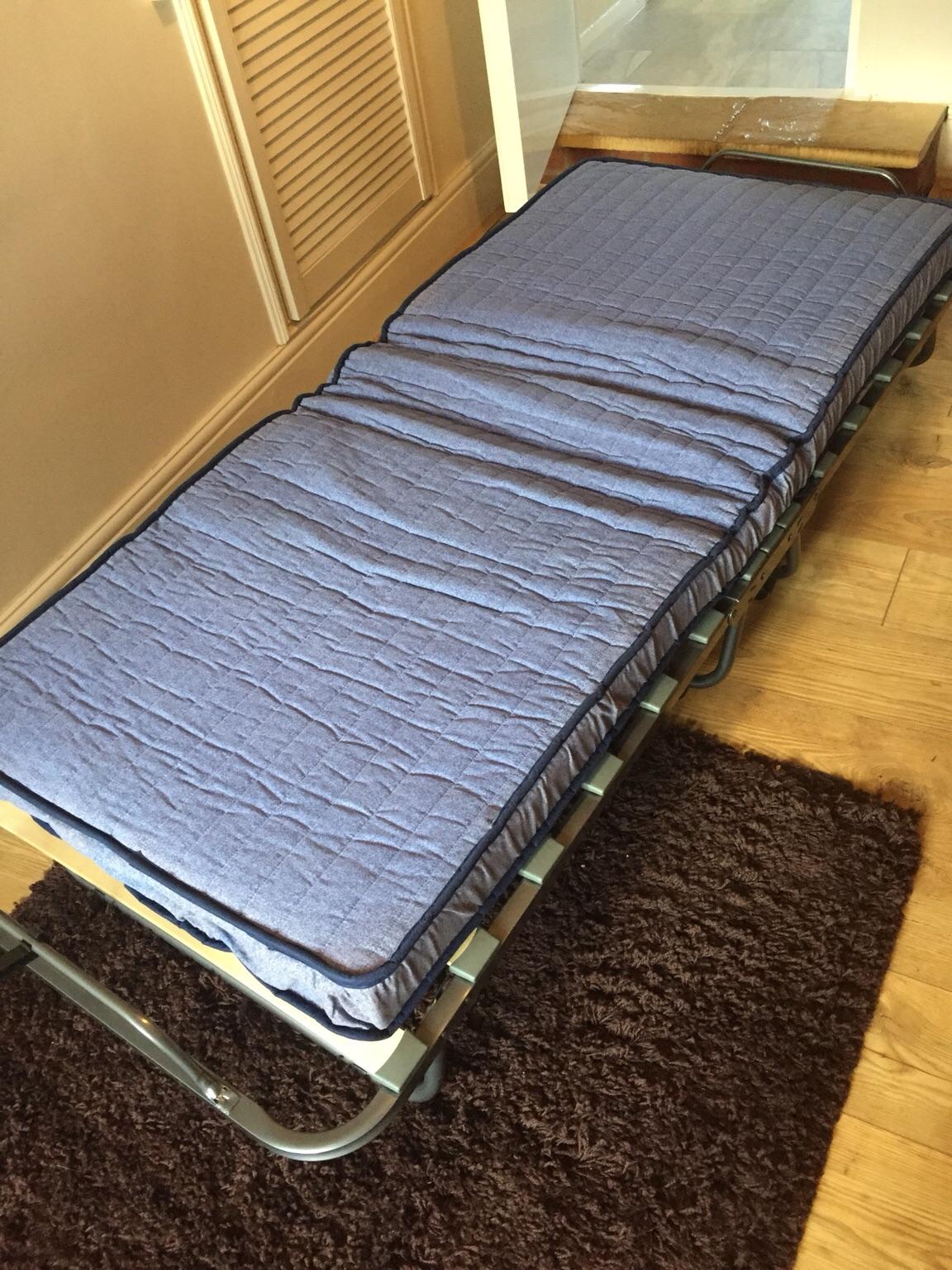 Folding Travel Bed in B44 Walsall für £ 30,00 zum Verkauf Shpock AT