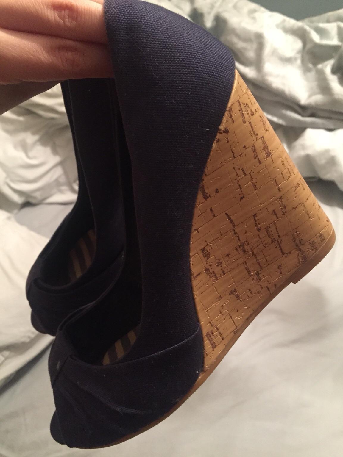 Matalan Navy wedge shoes - size 5 in KT17 London for £3.00 for sale ...