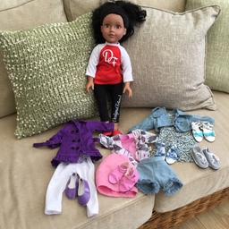 Black haired doll
Really good condition
Comes with 4 outfits
Cash on collection
Local collection as no original box