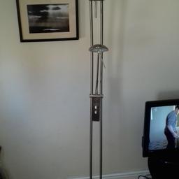 Main and reading lamp, very good condition. Silver. Collection ST16