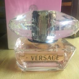 Vendo questo profumo di Versace, è un regalo che non uso perché non indosso profumi. Il prezzo di listino è 39€, lo vendo a 25€
Per qualunque informazione contattatemi :)