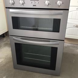 Clean oven selling due to refurb

Works perfectly

Must collect no delivery