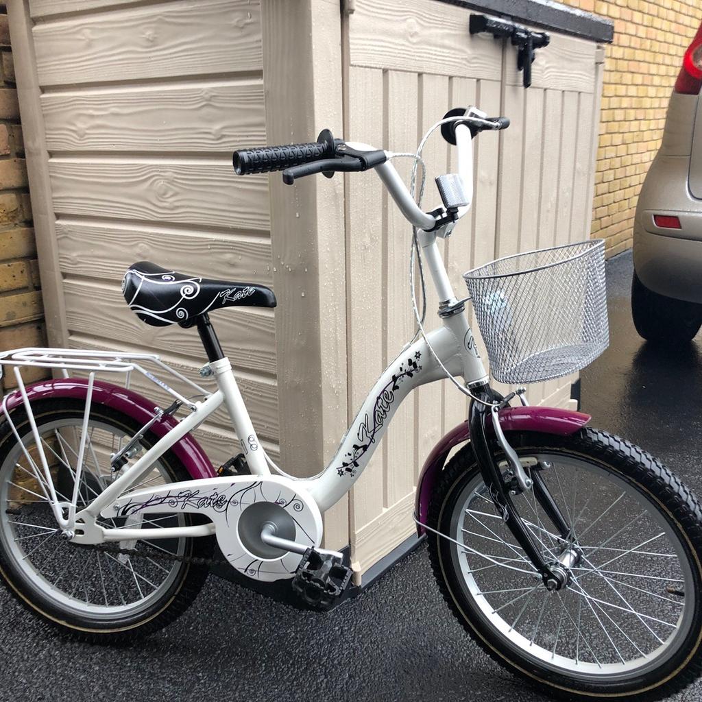 SMYTHS TOYS Girls Kate Bike 18