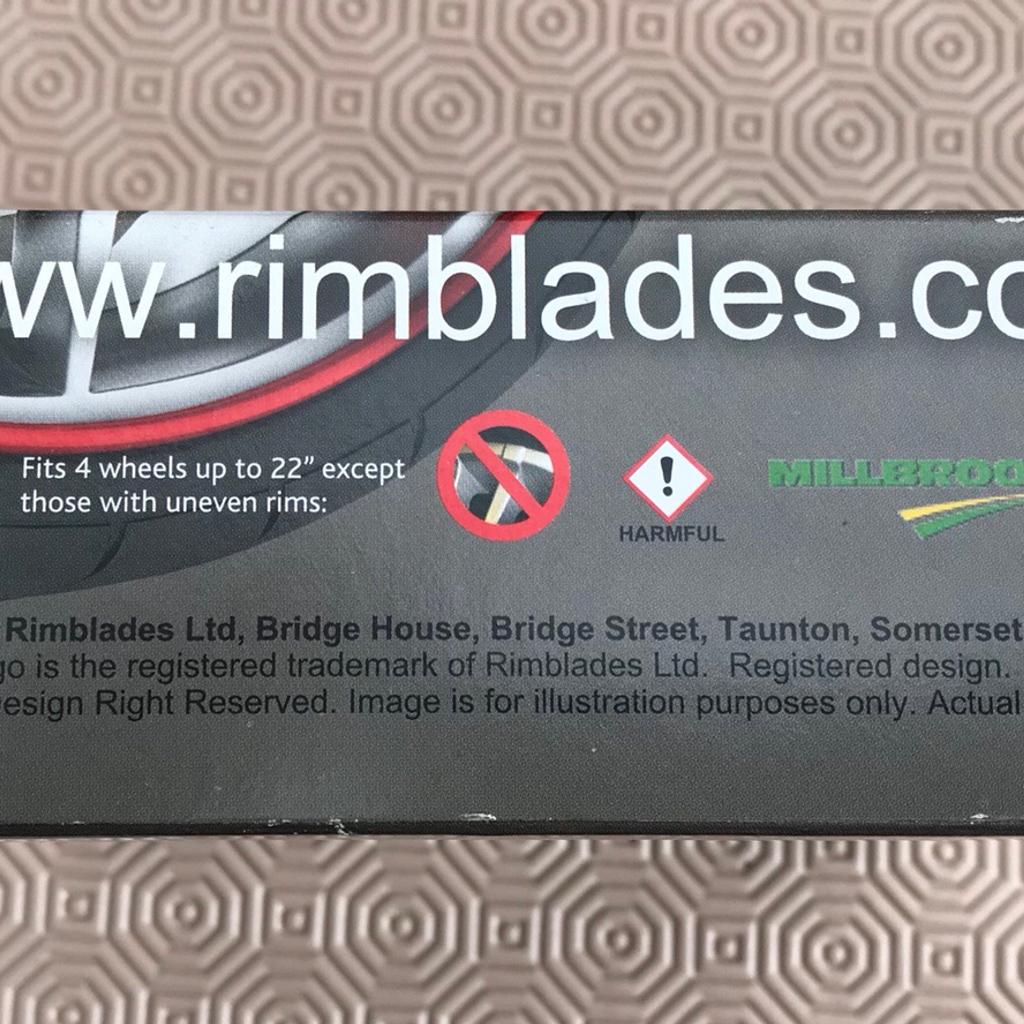 Rimblades Alloy wheel rim protectors Black in Ashfield for £48.00 for
